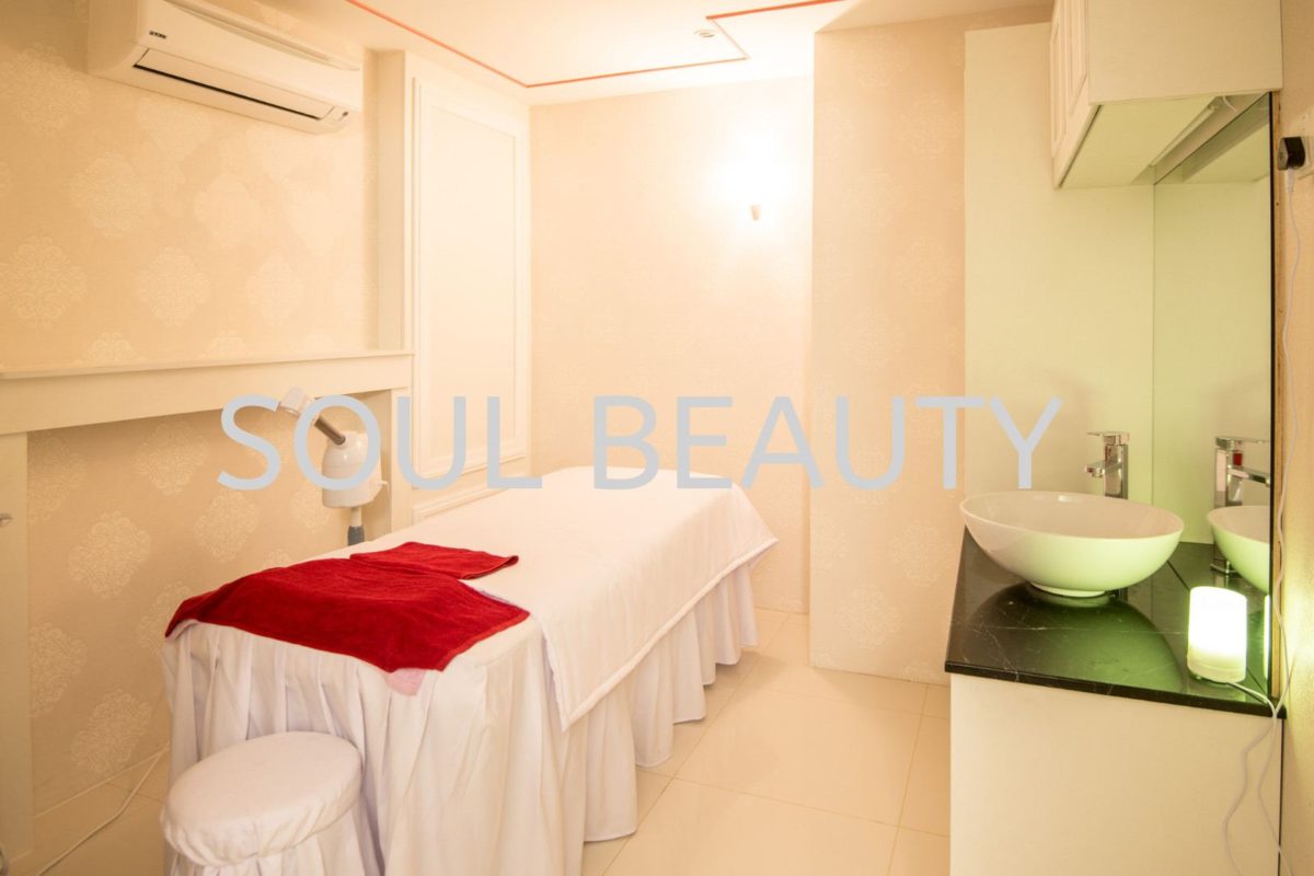 Soul Beauty -Facial Treatment Concept Beauty Salon